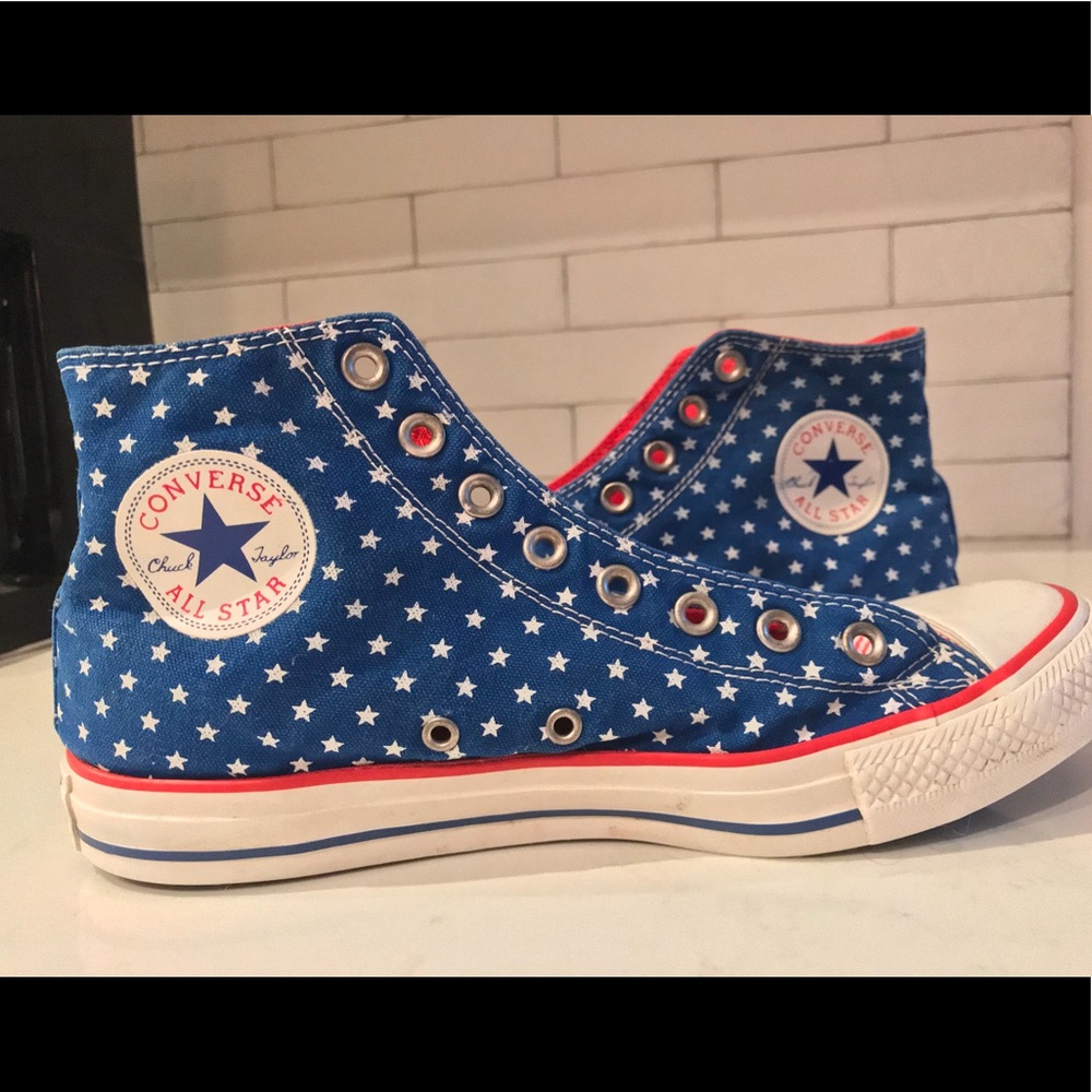 ***American Flag*** High-Top Converse!